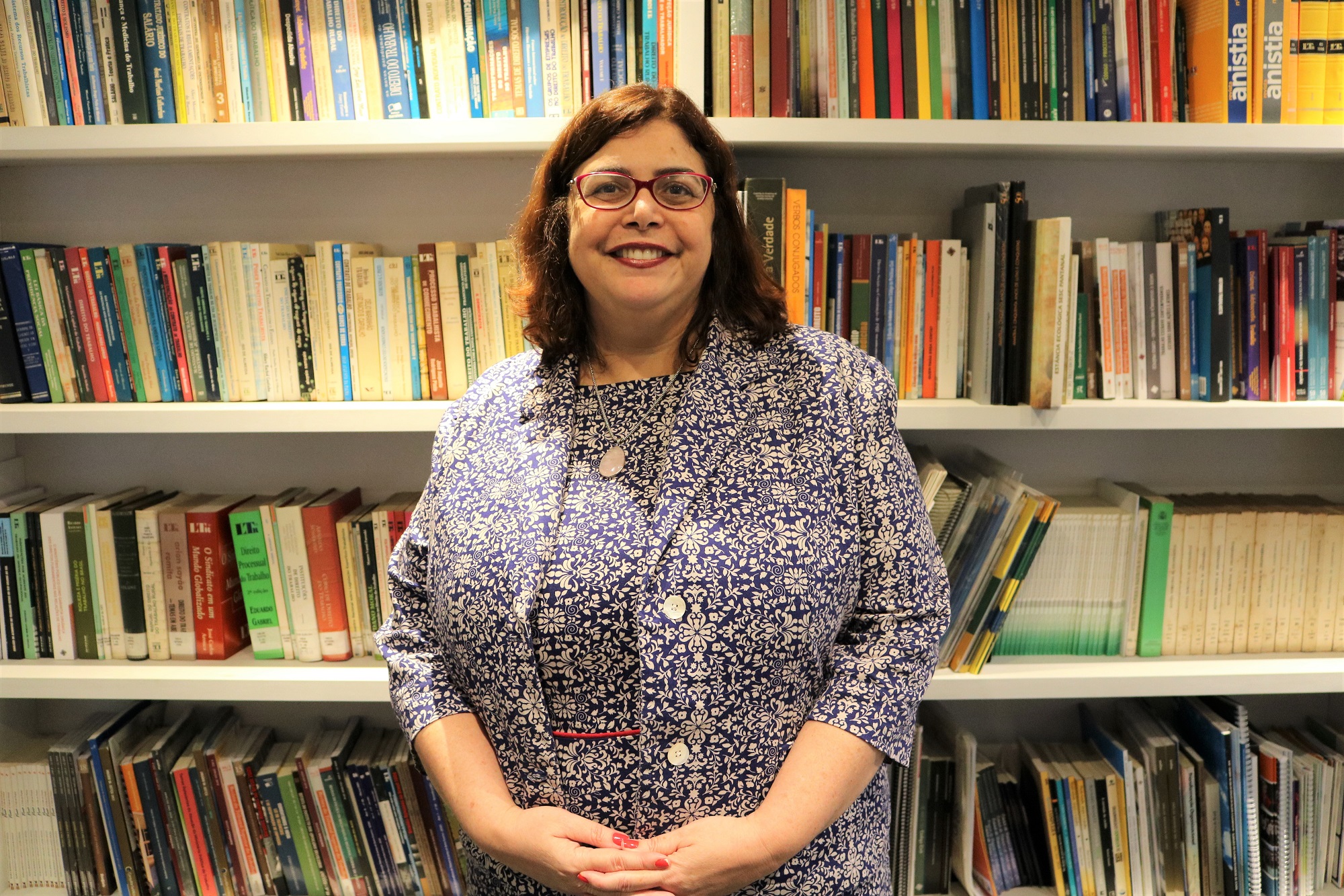 ‘Criança não pode e não deve trabalhar’, diz Adriana Leandro à Paradiso